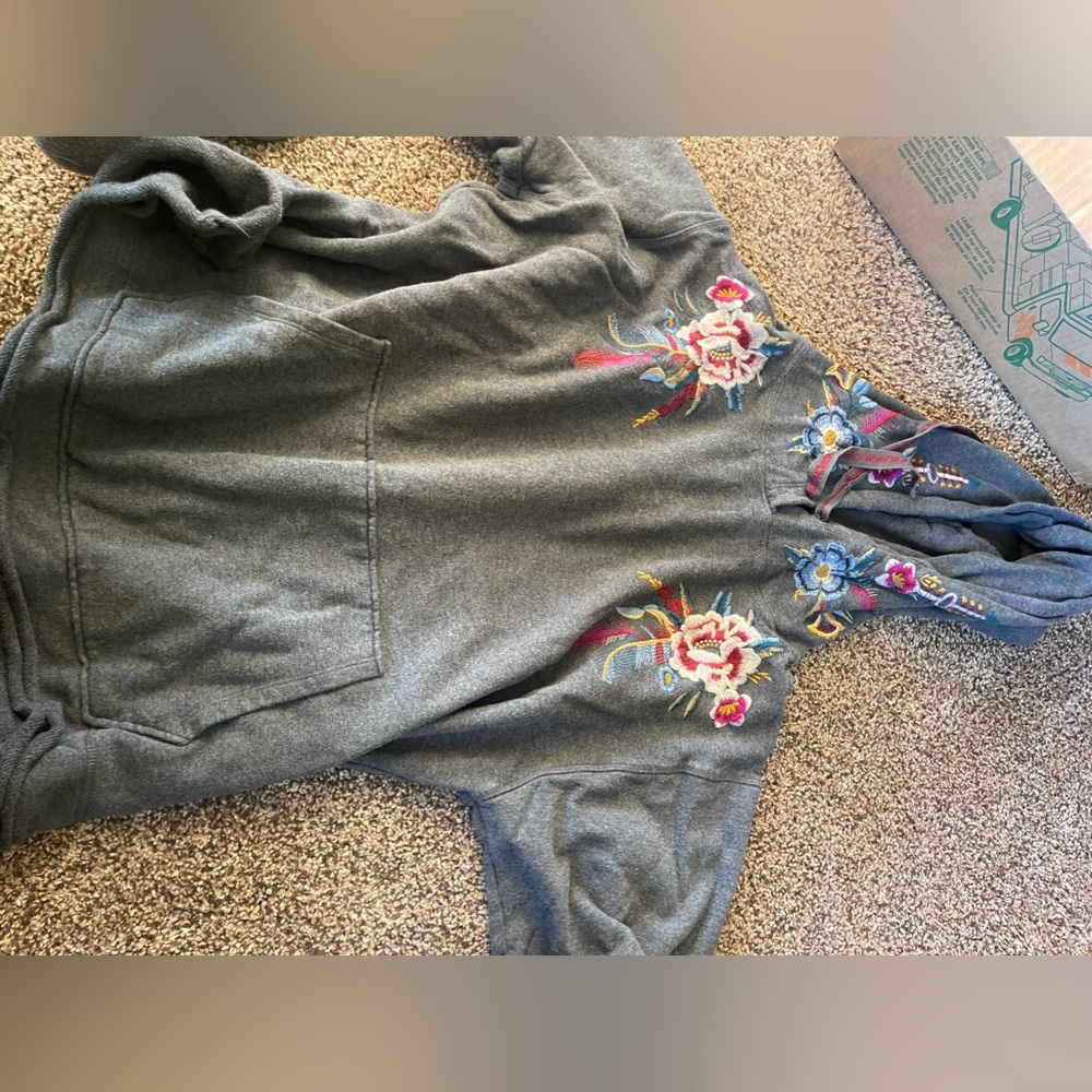 Johnny Was embroidered hooded sweatshirt. XL